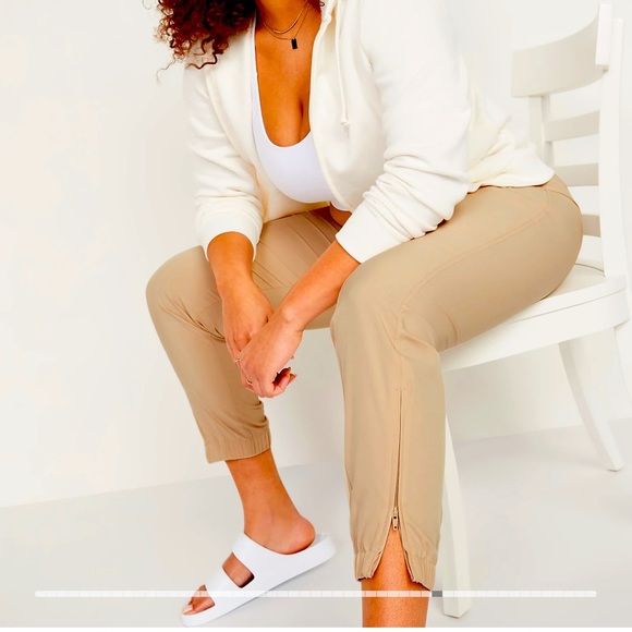 Old Navy Pants - Stretchtech jogger dress pant